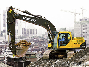 Аренда строительной техники (экскаватор гусеничный Volvo )