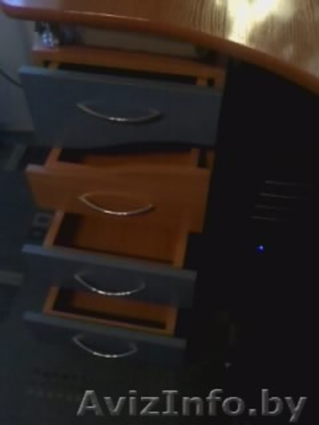 Угловой компьютерный стол - Изображение #1, Объявление #602343