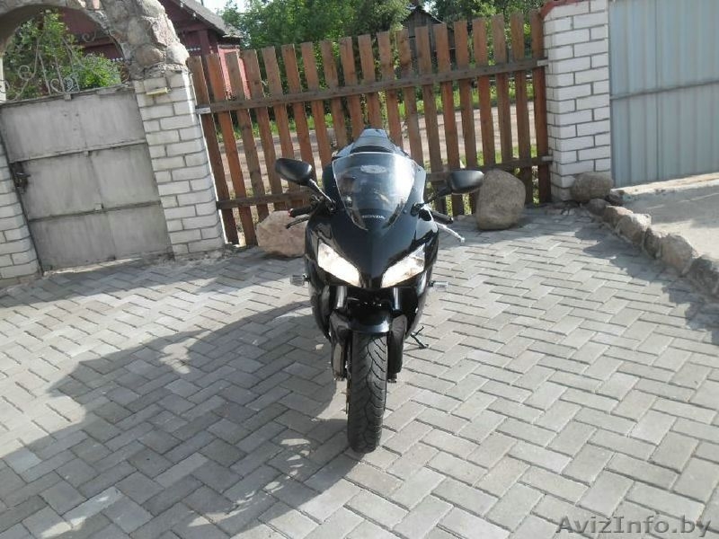 Honda CBR 1000RR Fireblade - Изображение #1, Объявление #909967