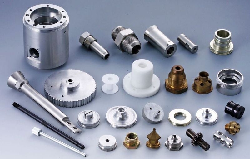 Ремонту и изготовление деталей на ЧПУ  ( аллюминий, металл, пластик) - Изображение #1, Объявление #1669117